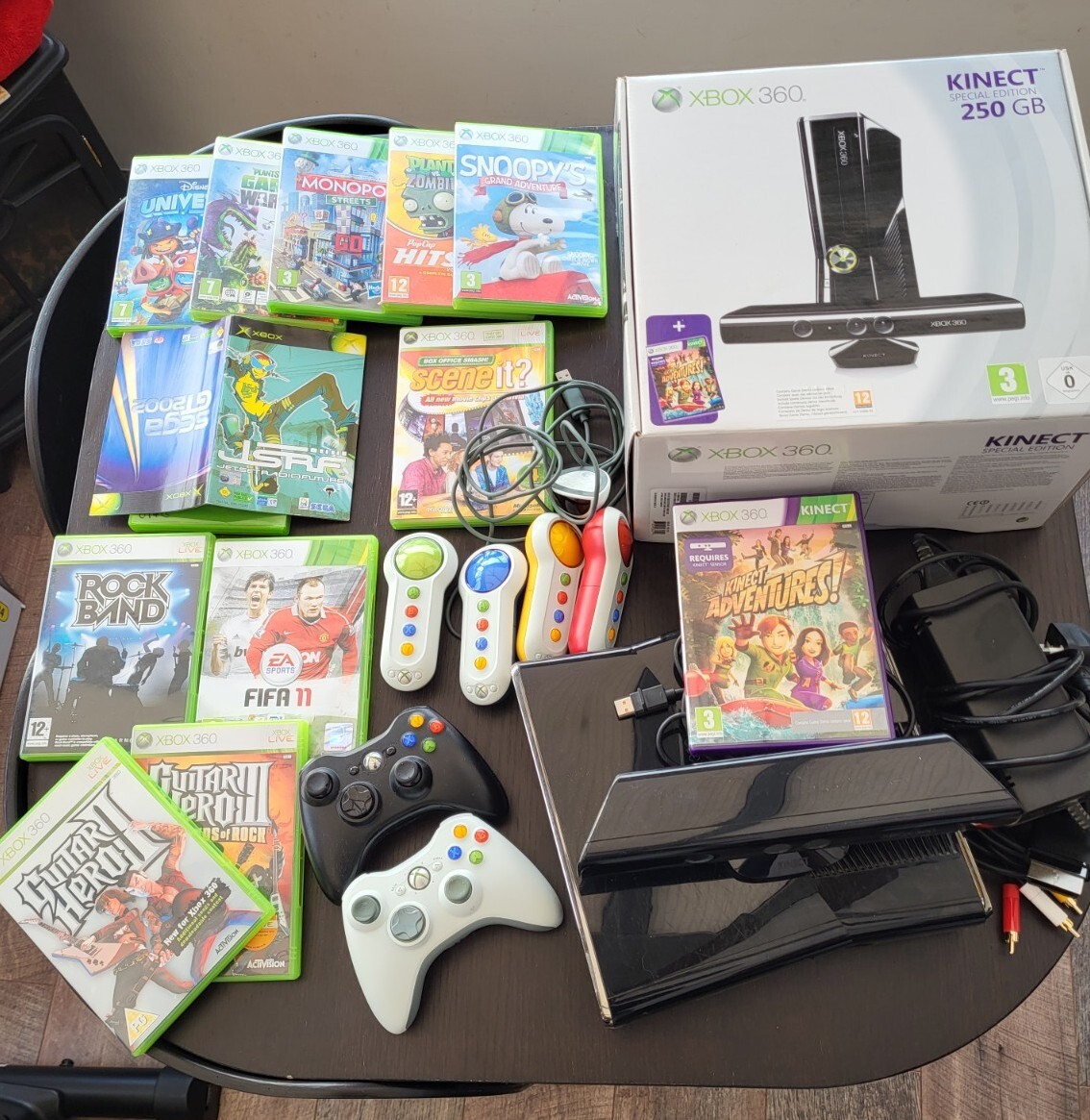 Console Xbox 360 Super Slim 250GB + kinect 3 jogos