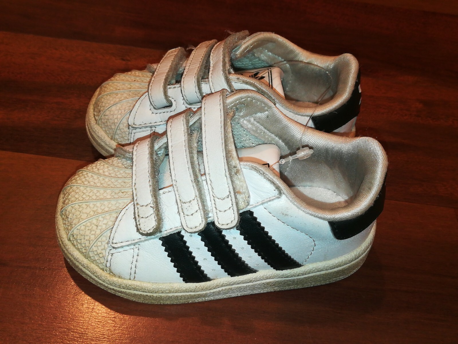 black velcro superstars