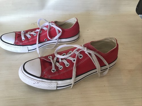 Converse All Star Chuck Taylor Shoes Canvas Low Top Red Sneakers Mens 6 Womens 8 - Picture 2 of 8