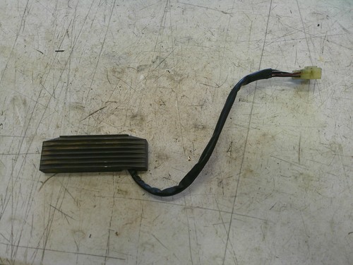 2001-2009 Suzuki boulevard S50 VS800 intruder voltage regulator rectifier - Picture 7 of 7