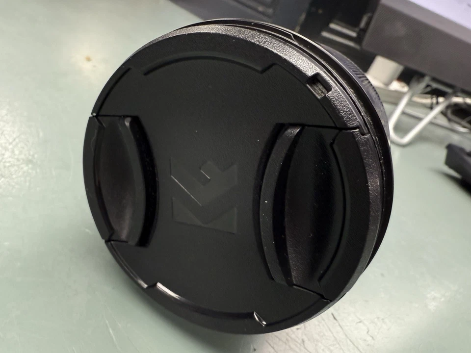 Sony Zeiss 35mm f/1.4 Camera Lens SEL35F14Z - Image 2 of 4