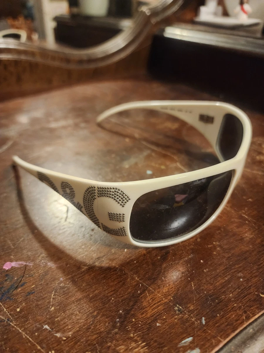 Preços baixos em Óculos de Sol Dolce&Gabbana Branco para Homens | eBay