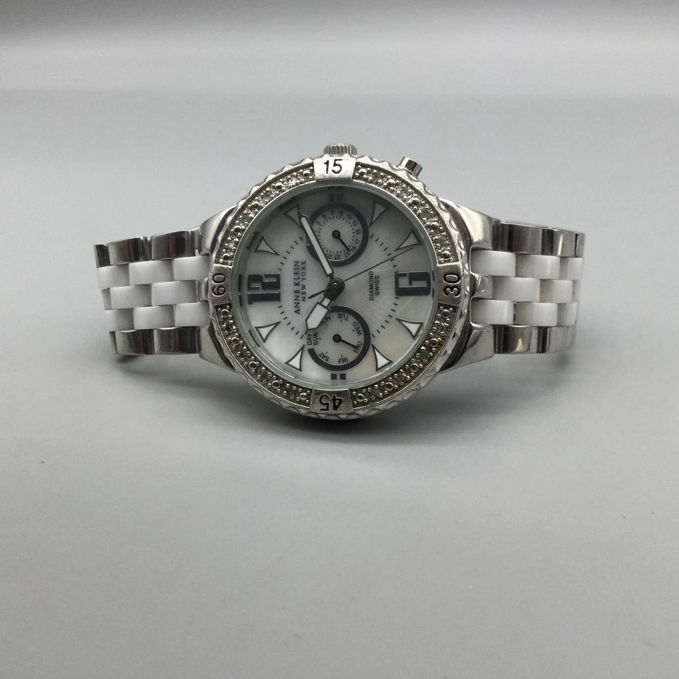Reloj Anne Klein Diamante Mujer 34mm Cuadrante MOP Suizo MOP Día Fecha Batería Nueva 6" Foto 4 de 4
