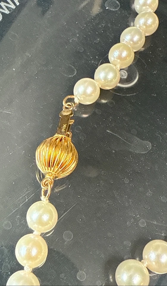 Colar de pérolas vintage com fecho de ouro 14K sólido – pérola simulada de alto brilho de 18 pol. - Imagem 4 de 4