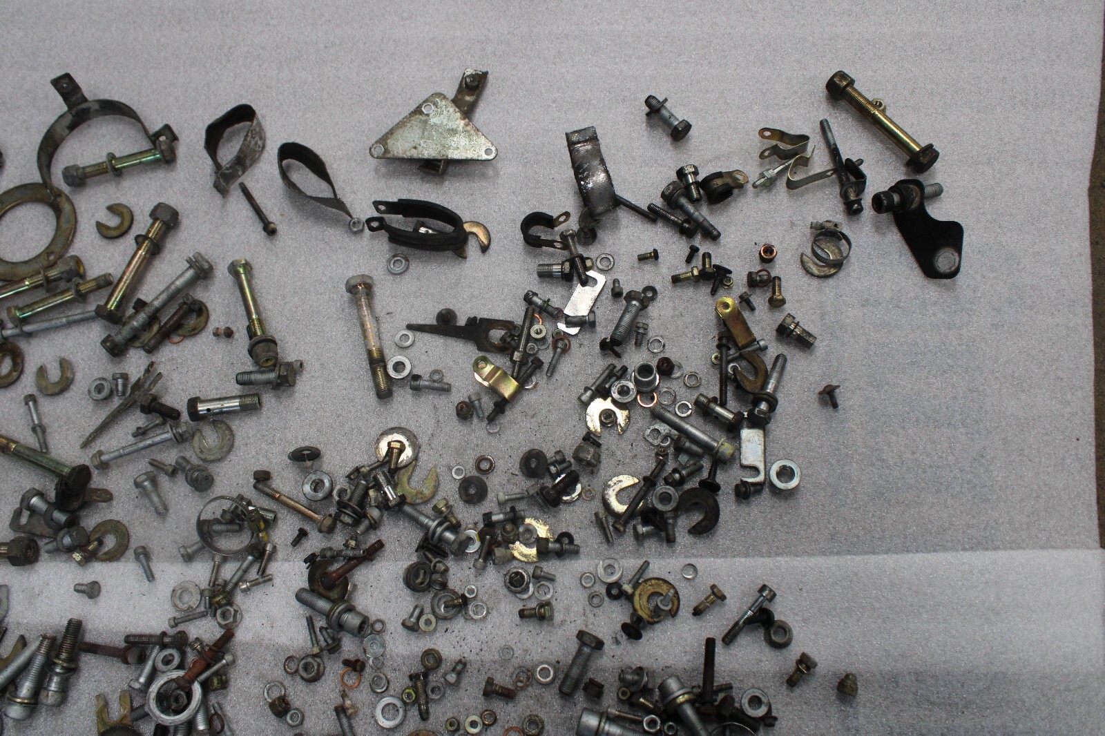 Maserati M128, Exterior Hardware, Used