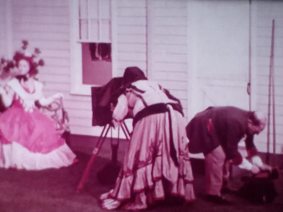 Buster Keaton - Le Triomphe De Lester Tirebien, Red Color, 1963, 16mm, 400ft - Image 3 of 4