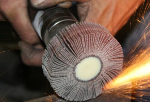 Image 2 - 10 Pieces- 2&amp;#034; x 2&amp;#034; x 1/4&amp;#034; Shank Flap Wheels- 120 grit AO -KEEN Abrasives #23710