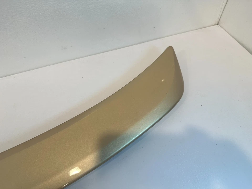 Parte alerón trasero Toyota Avalon 2011-12 # PT611-07100 Foto 3 de 4