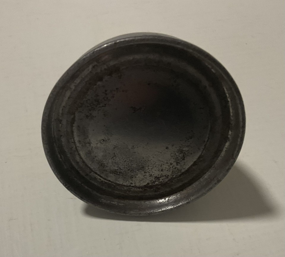 VINTAGE SINGER SEWING MACHINE THUMB OIL CAN IN VERY GOOD CONDITION. eBay