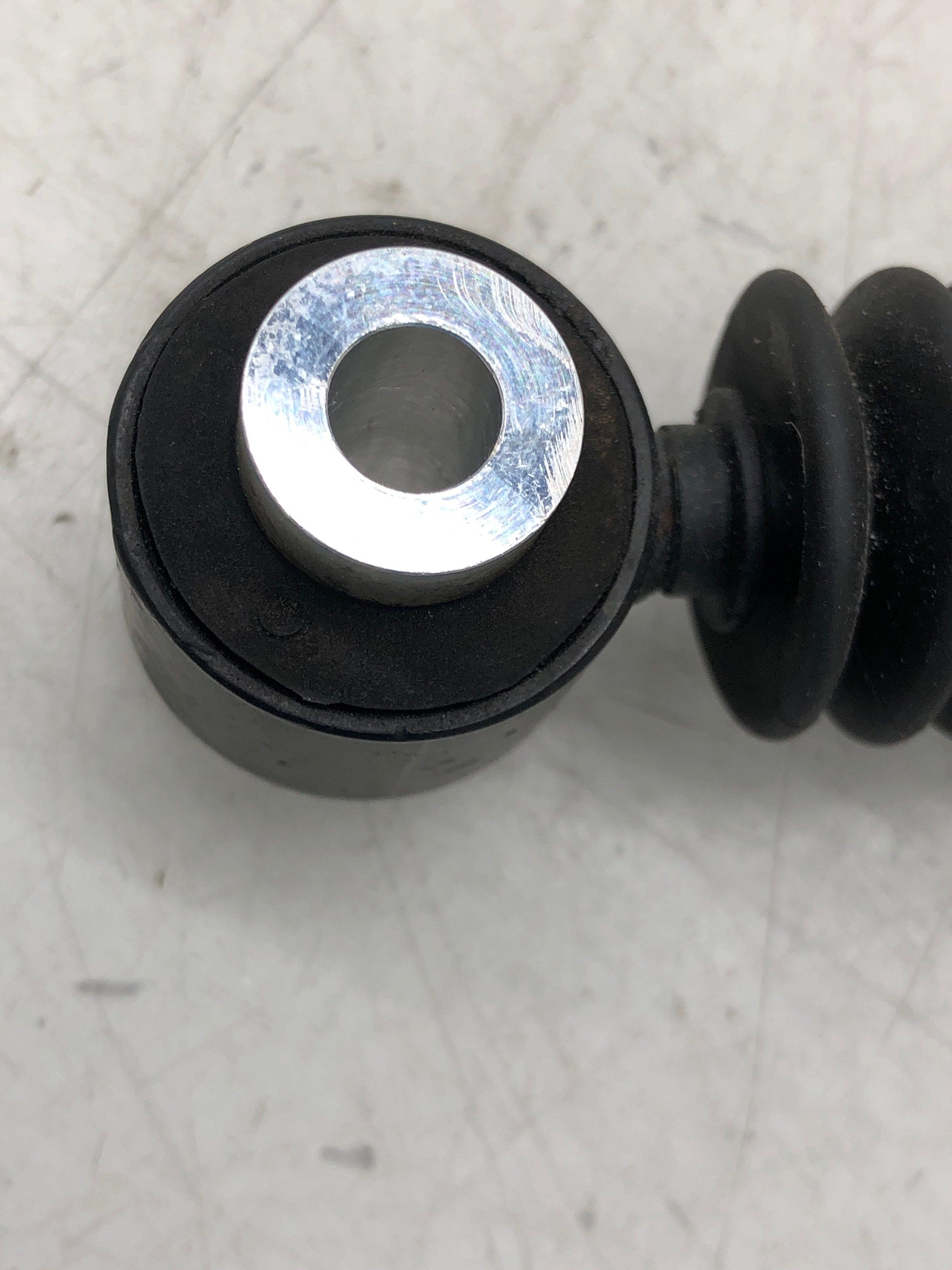 2019-2023 ASTON MARTIN VANTAGE 4.0L TRANSMISSION DAMPER SHOCK MY63-209322-AA OEM