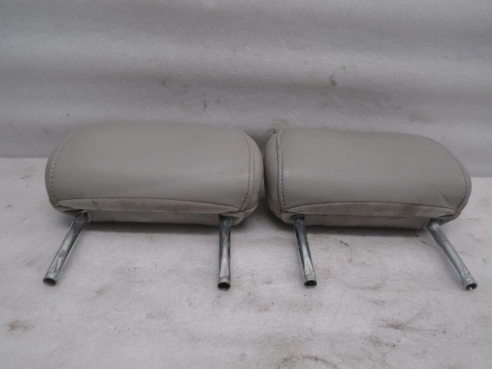 DK905451 2001-2004 VOLVO C70 REAR LEFT & RIGHT SIDE HEADREST PAIR GRAY OEM - Image 4 of 4