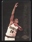 1994 Skybox Premium Basketball LaPhonso Ellis #SF5