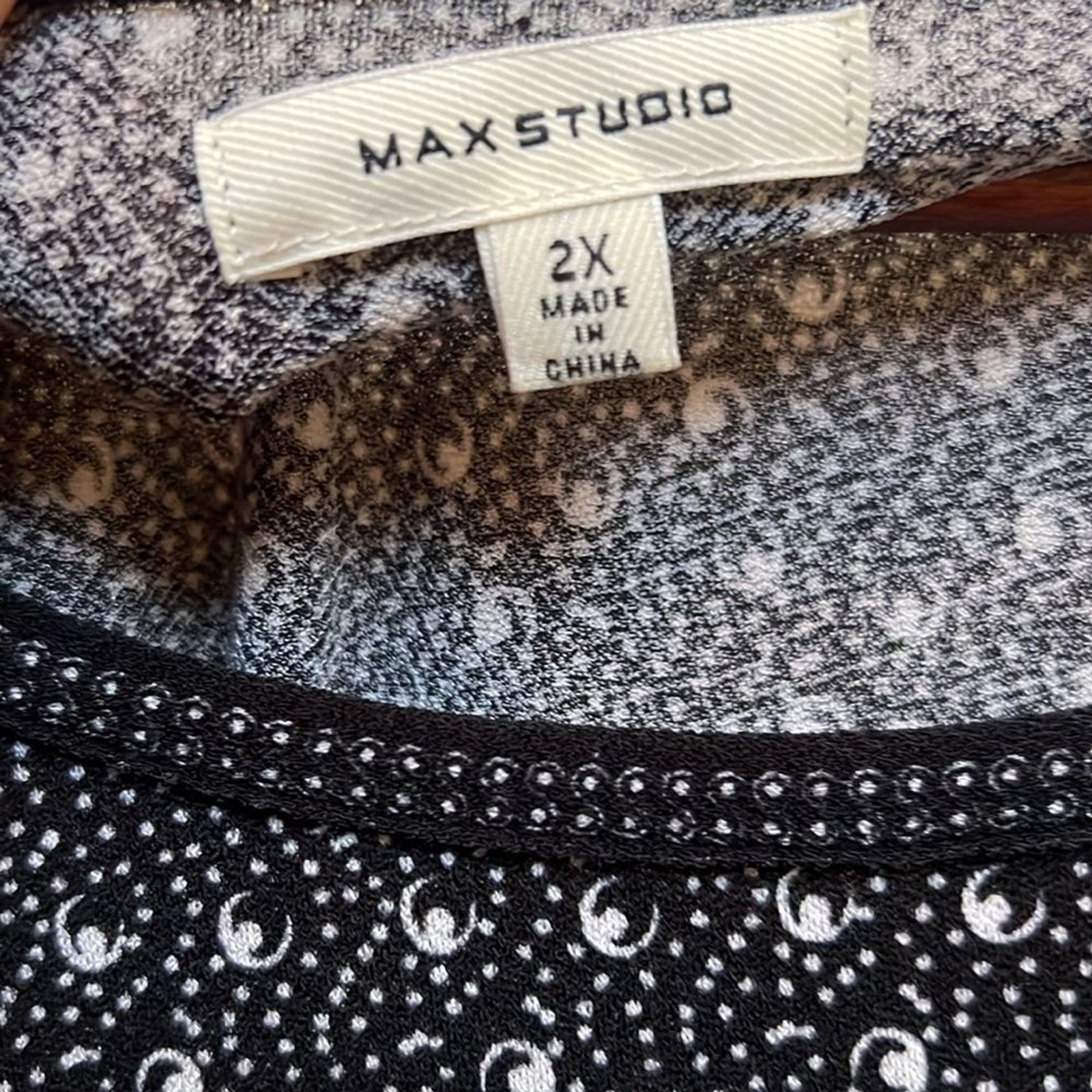 Max Studio Black White Patterned Long Sleeve Plus… - image 2