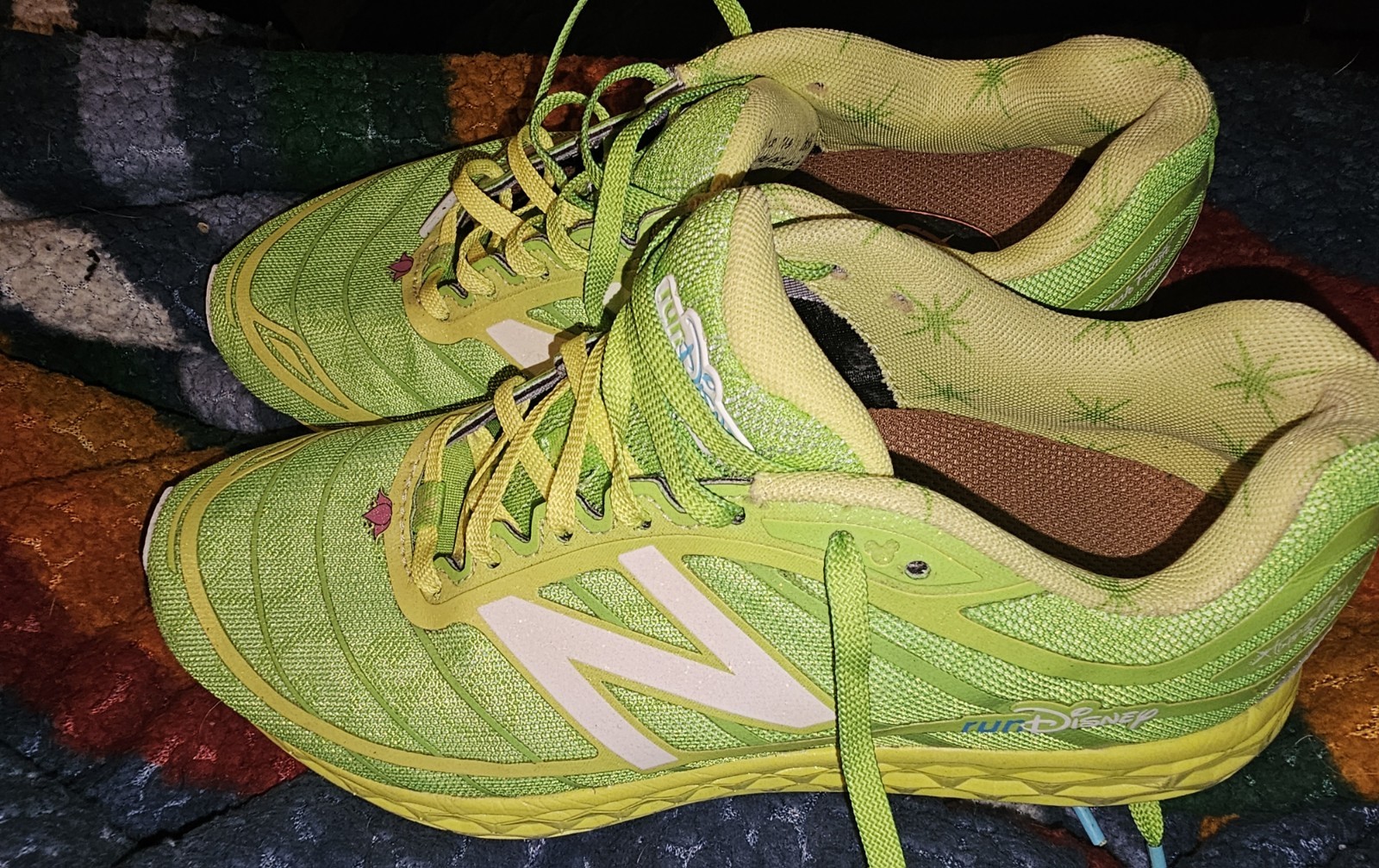 New Balance x Run Disney 2015 Womens Size 7.5 Tinkerbell Gre