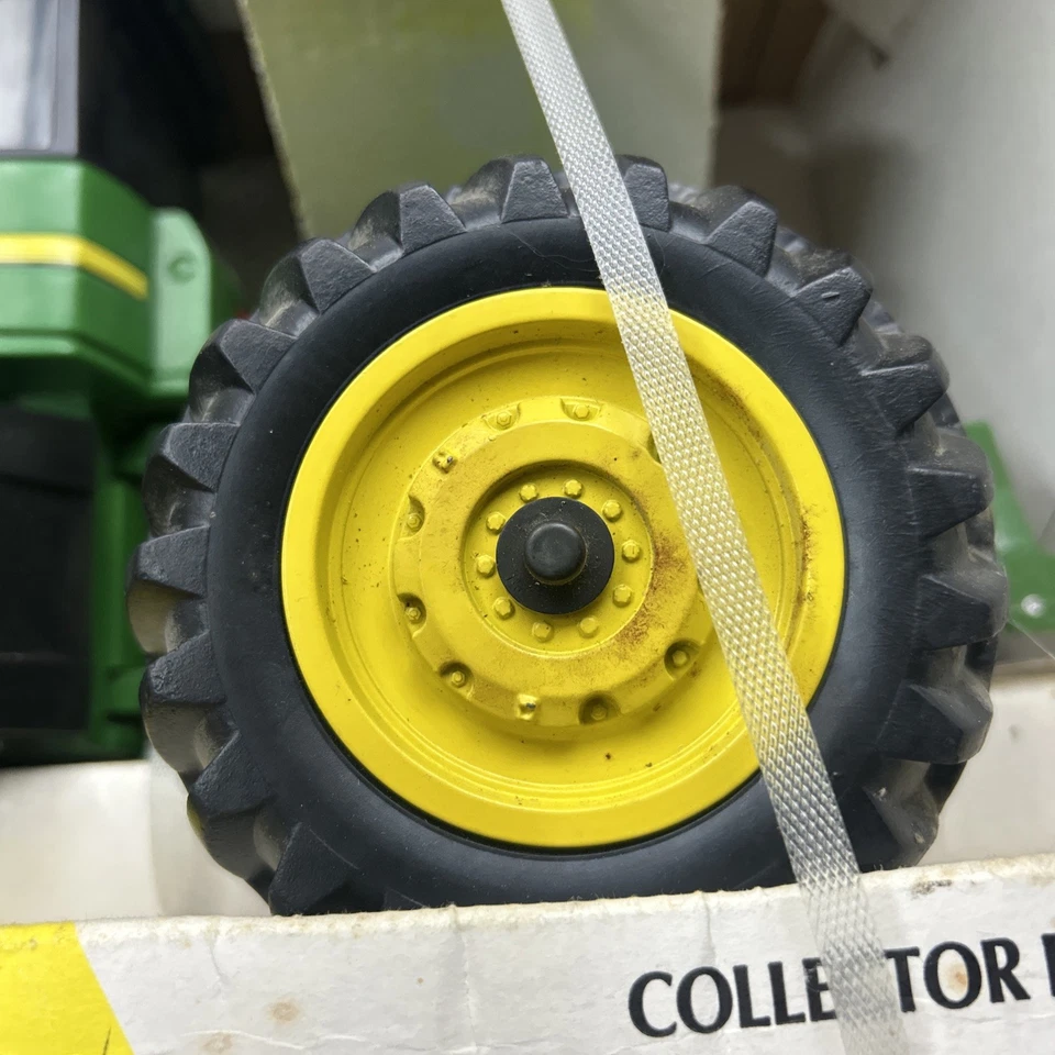 Tractor Ertl 1/16 John Deere 9400 4x4 Diecast Duals Edición Coleccionista #5914BA Foto 3 de 4