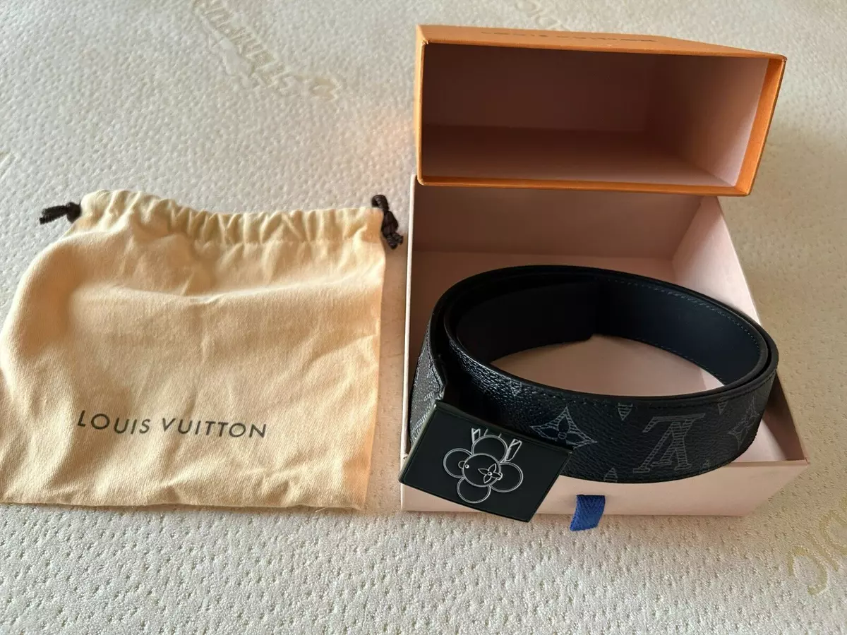 New W/Box Limited Edition Louis Vuitton LV Black Leather belt, Size 34-38