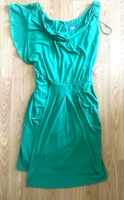 Vince Camuto Green Dress Size: 4 new with tags