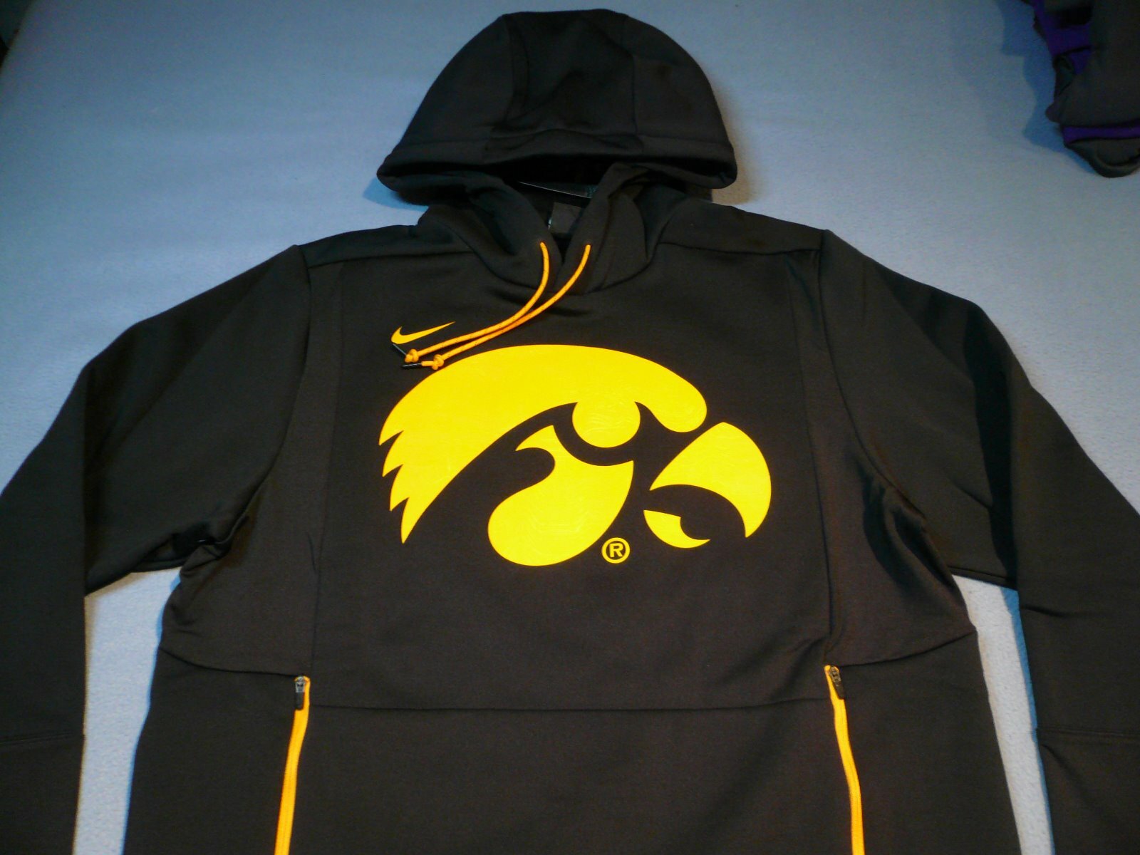 gray knicks sweatshirt