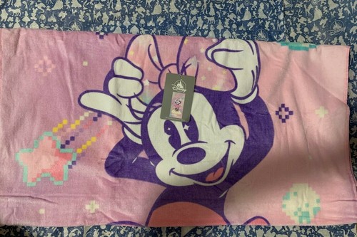 Disney Minnie Mouse Beach Towel Bath Pool Swim New with tag - 第 3/3 張圖片