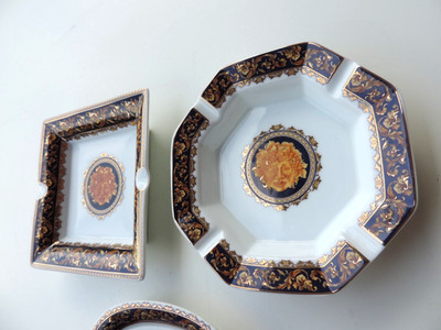 2  ASCHENBECHER + 1 SCHÄLCHEN  PORZELLAN LIMOGES FRANCE BACCHUS MOTIV