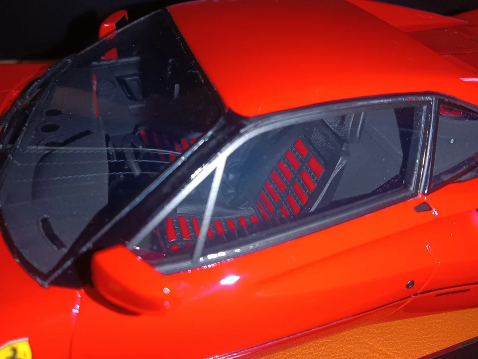 Top Marques 1/18 Ferrari 288 GTO 1984 Rosso - Limited Edition 500 pcs - Immagine 3 di 4