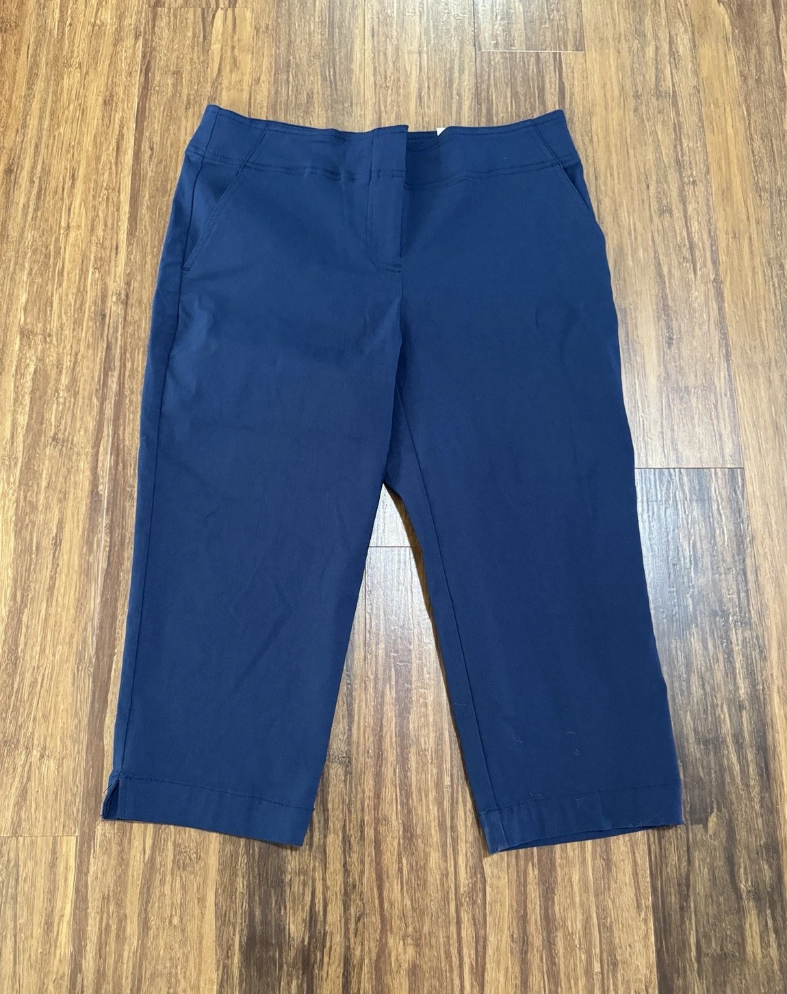 NWT IZOD Golf Women's Navy Blue Capri Pants Pockets Flat Front Solid 20" Inseam
