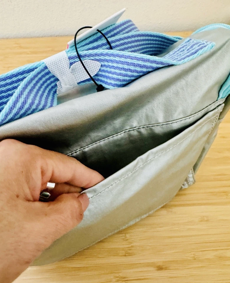 KIPLING Kichirou Lunch Food Bag Chromapop Metallic - Image 4 of 4