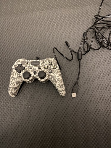 Snakebyte PlayStation 3 PS3 Basic USB Wired Controller Camouflage Pixel SB01426 - Picture 2 of 3