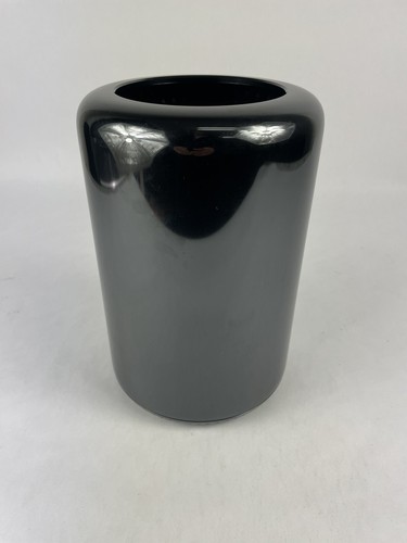 Mac Pro 3.5 Ghz Quad-core Xeon E5 16GB RAM 1TB SSD Late 2013 - Picture 4 of 16