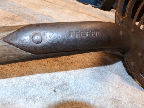 Pfeifer Potato Shovel - GOOD Solid Condition - Complete! RARE!! - Picture 3 of 12
