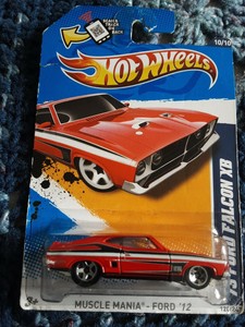 hot wheels muscle mania ford 12