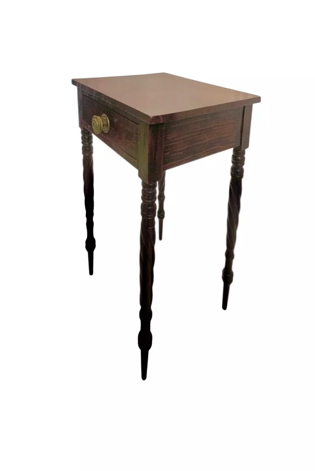 边桌老式单抽屉桃花心木带主轴腿和黄铜手柄 — 第 3/4 张图片