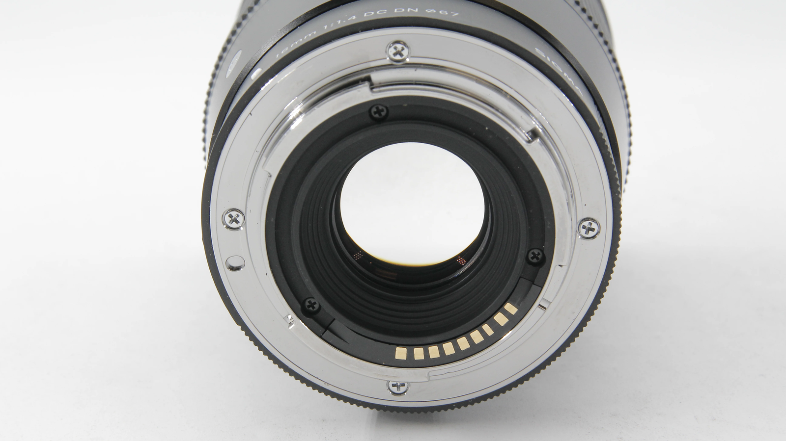 USED *** Sigma 16mm f/1.4 DC DN Contemporary Lens for Canon EFM eBay