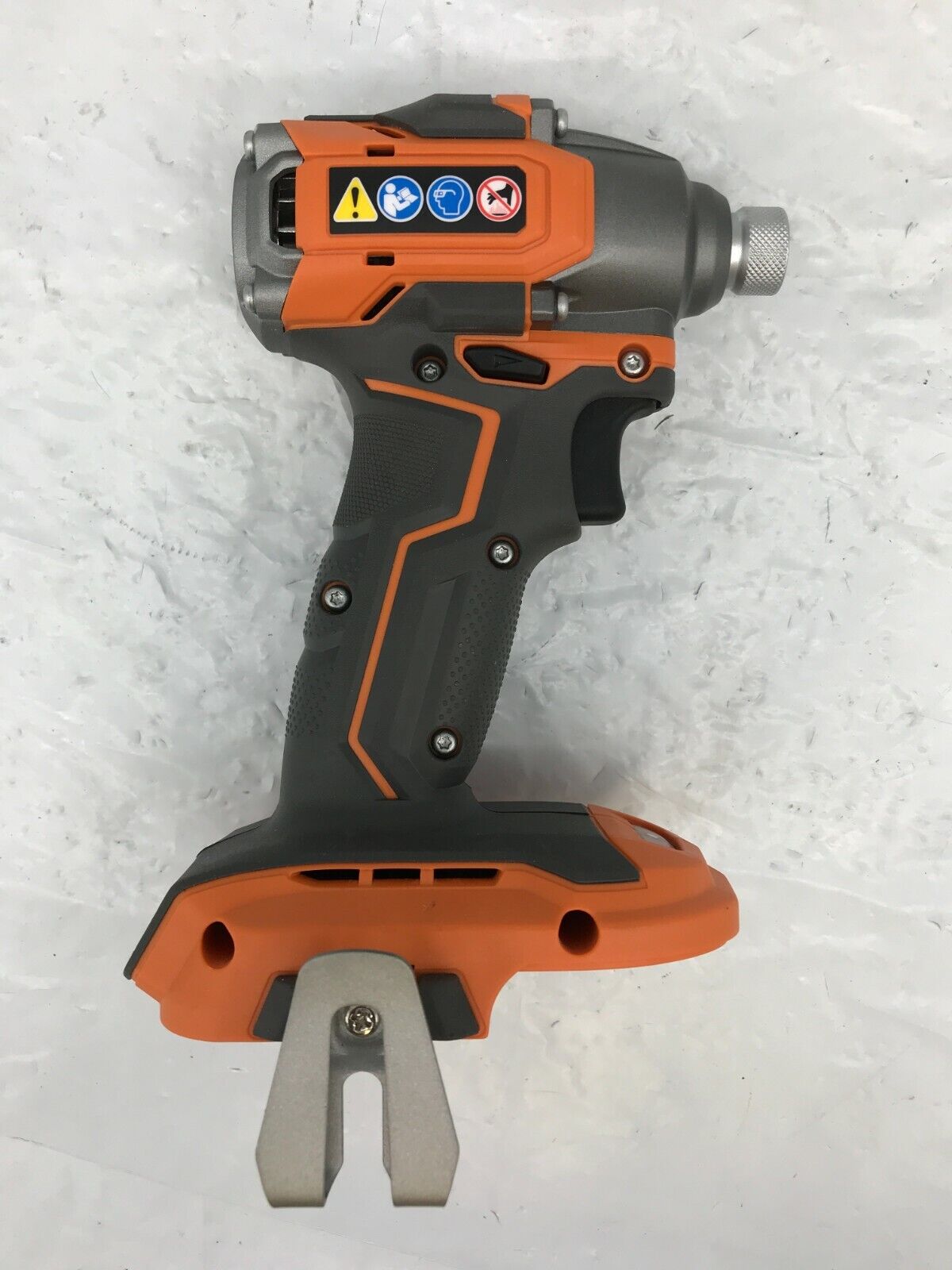 8RIDGID R8723 18V SubCompact Brushless 1/4 in. Impact Wrench N M