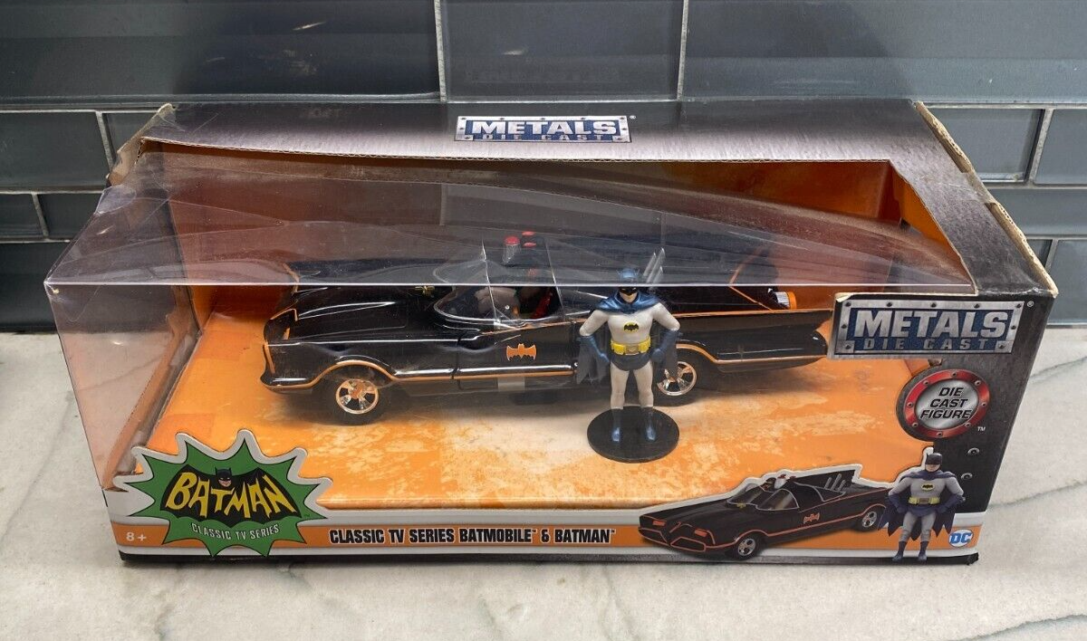 Jada Batman Classic 1966 TV SERIES BATMOBILE with Batman Jada Batman Classic 1966 TV SERIES BATMOBILE with Batman