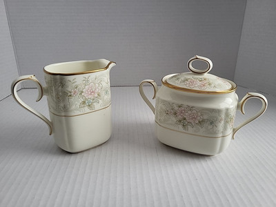Noritake China - Willowbrook Creamer & Sugar Bowl With Lid