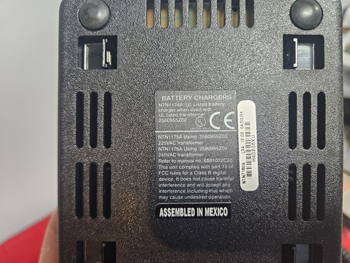Motorola AAH79KDC9PW5BN PR1500 Dwukierunkowe radio VHF AZ489FT3807 z anteną/ładowarką - Zdjęcie 7 z 8