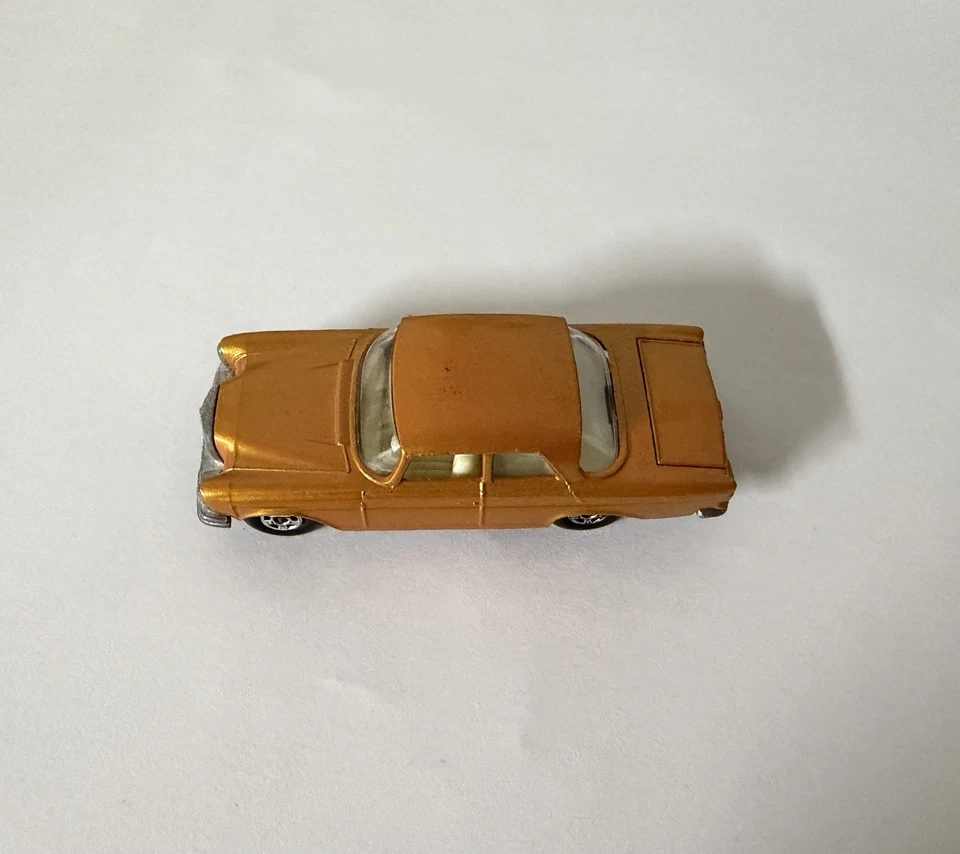Matchbox Superfast No. 46 Mercedes Benz 300 SE (золотой) отличное состояние товара - Изображение 3 из 4