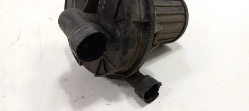 Bomba de vacío Volkswagen Jetta 2003 2002 2001 2000 Foto 4 de 4