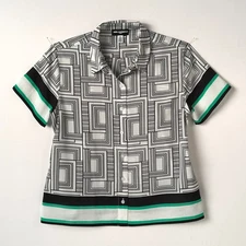 Women's Karl Lagerfeld Paris Camp shirt size medium- new stock