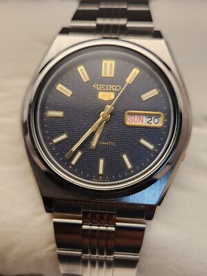 Seiko Seiko 5 7S26-0570 Stainless Steel Day Date 21 Jewels Seiko Seiko 5 7S26-0570 Stainless Steel Day Date 21 Jewels