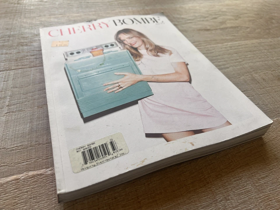 Cherry Bombe Magazine Issue 2 Erin McKenna Babycakes Alice Waters Heath Ceramics Foto 3 de 4