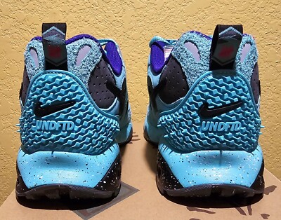 Size 9.5 - Nike Undefeated x Air Terra Humara Light Menta (FN7546