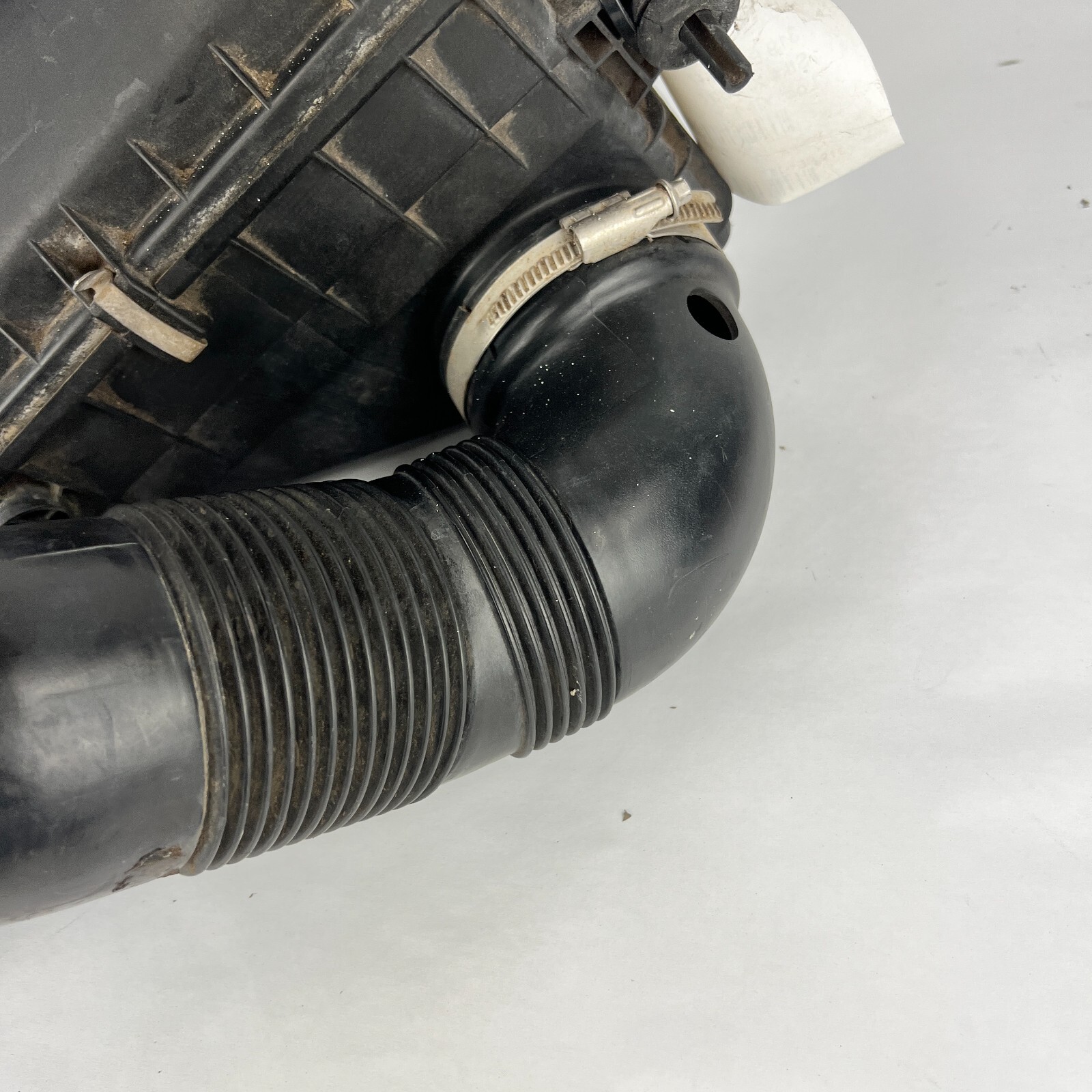 1984 1985 1986 1987 1988 1989 90 1991 Bentley Eight 8 Air Cleaner Box Assembly