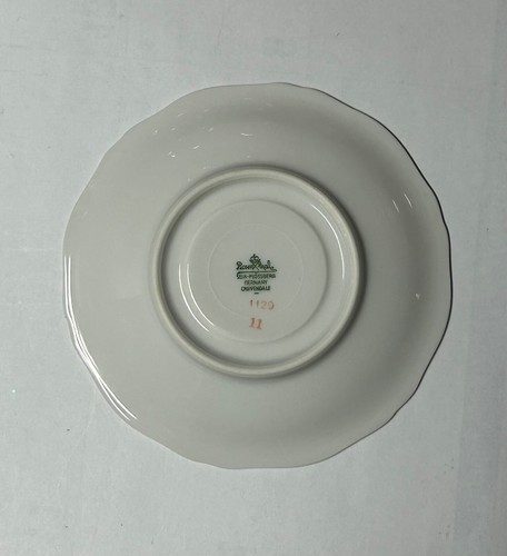 Rosenthal Chippendale Demitasse Saucer Cream with Gold Gilt Trim Scalloped Edge - Picture 2 of 3