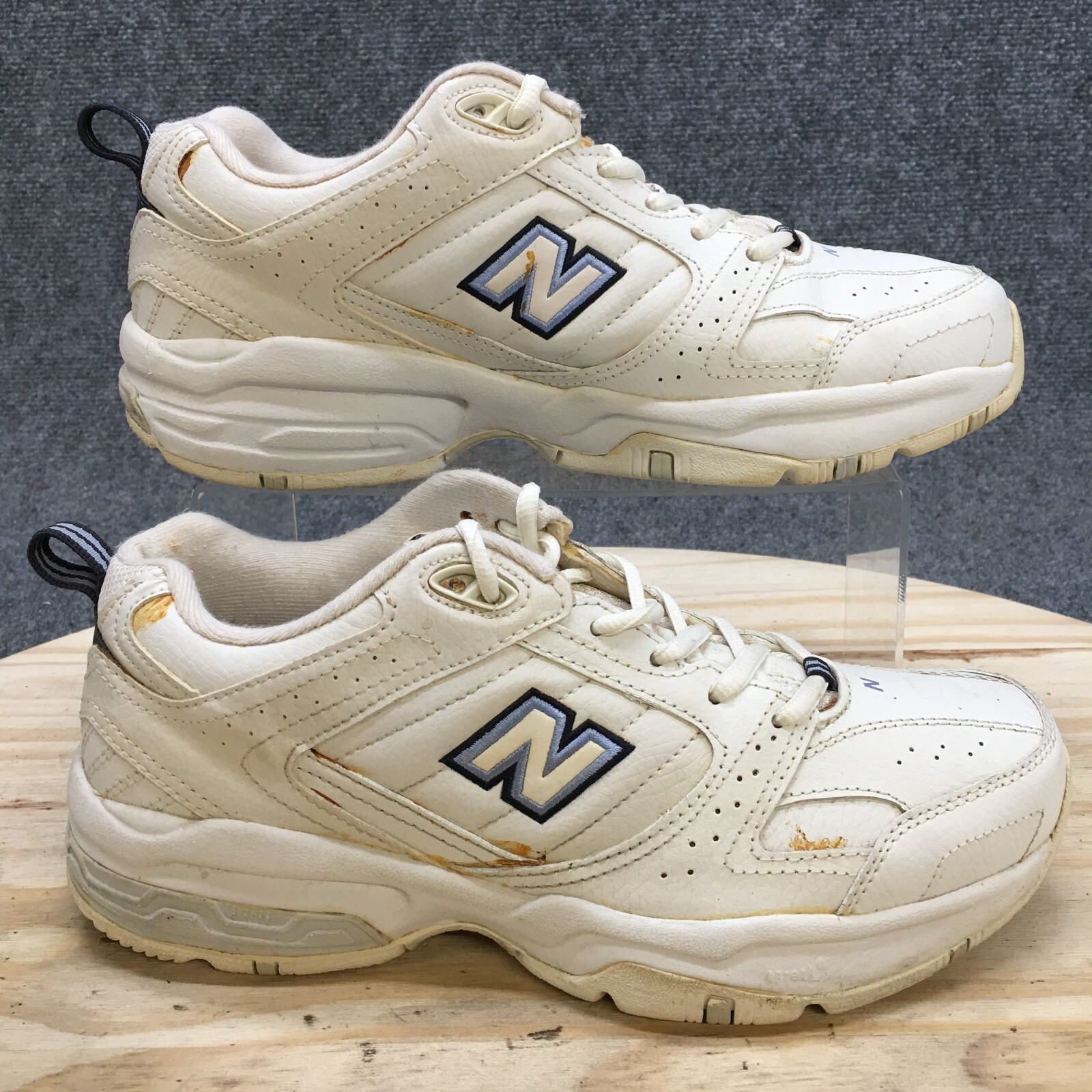 New Balance Shoes Womens 9 D 608V2 
