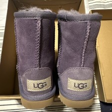 NEW KIDS GIRLS SIZE 6 PURPLE UGG T CLASSIC II SUEDE SHEEPSKIN BOOTS