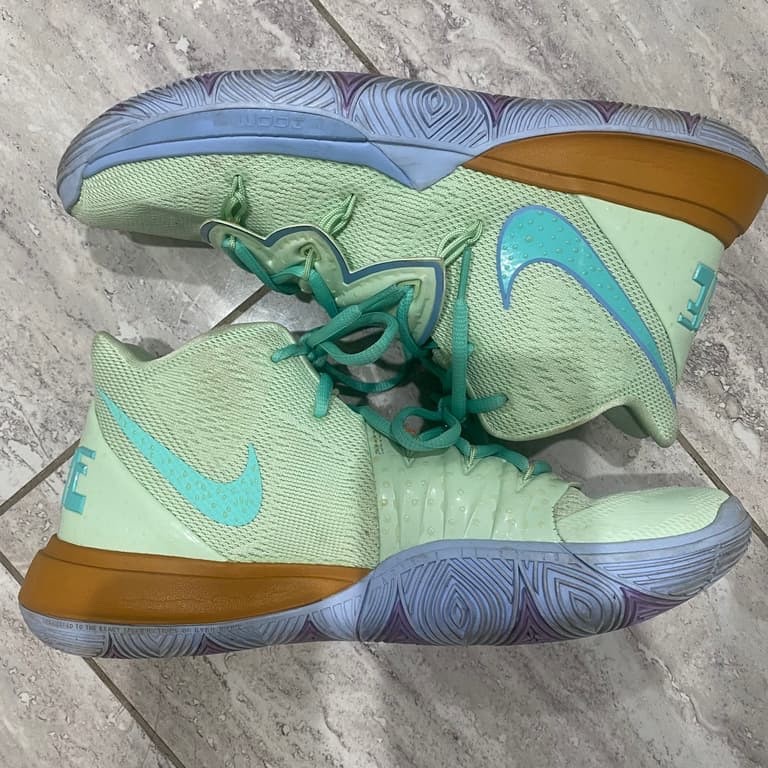 Nike Kyrie 5 x Spongebob Squarepants 
