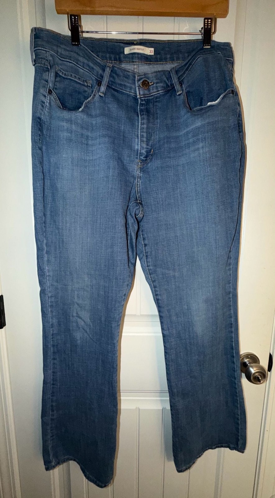 Levi's Classic Bootcut Jeans Size 33 Blue Medium Wash, photo 2