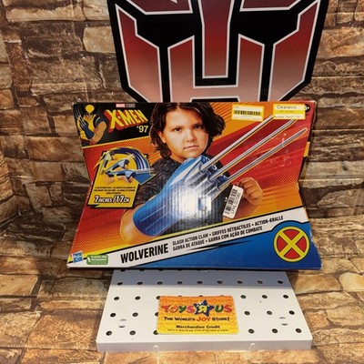 New in Box Hasbro Marvel X-Men '97 Wolverine Role Play Slash Action Claw Dam Box